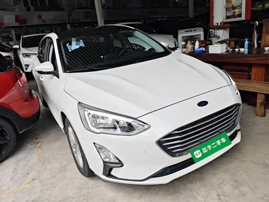2019 Ford Focus Sedan EcoBoost 125 Automatic Trend Edition (China VI Emission Standard) — миниатюра 4