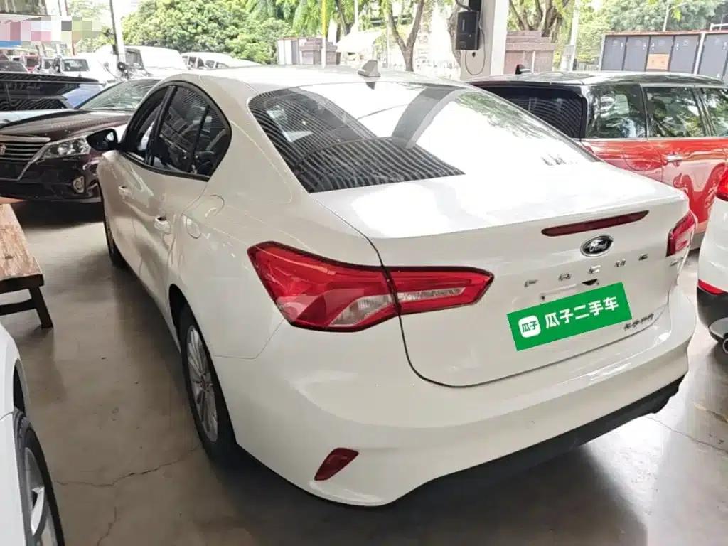 2019 Ford Focus Sedan EcoBoost 125 Automatic Trend Edition (China VI Emission Standard) — миниатюра 5