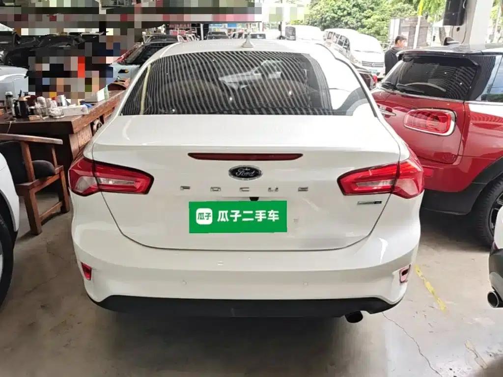 2019 Ford Focus Sedan EcoBoost 125 Automatic Trend Edition (China VI Emission Standard) — миниатюра 6