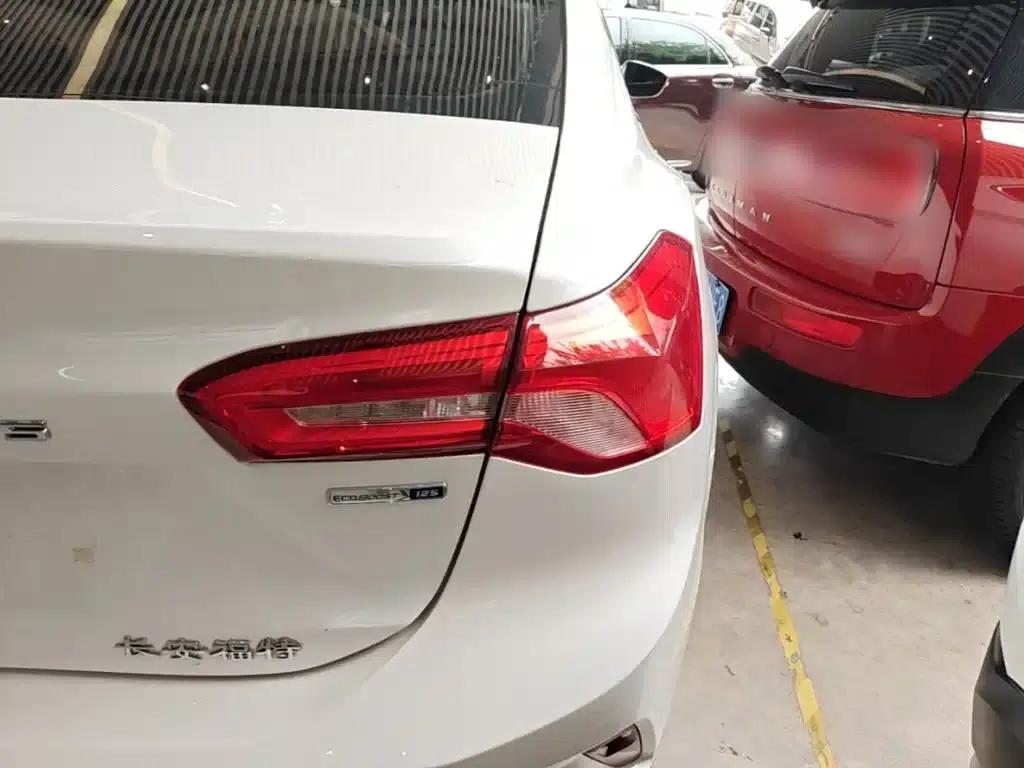 2019 Ford Focus Sedan EcoBoost 125 Automatic Trend Edition (China VI Emission Standard) — миниатюра 8