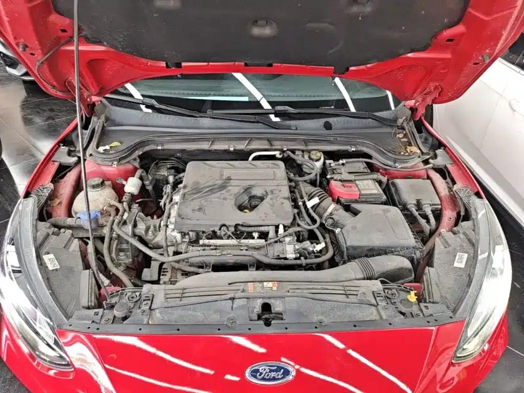 2020 Ford Focus Sedan EcoBoost 180 Automatic ST Line — миниатюра 20