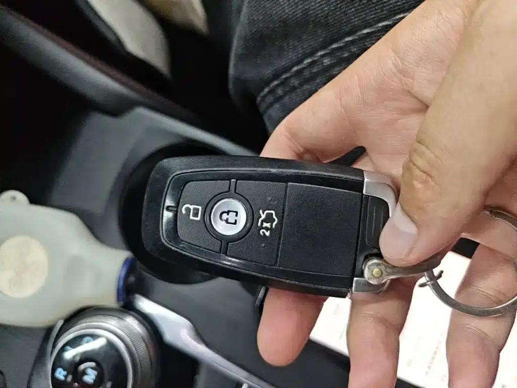 2020 Ford Focus Sedan EcoBoost 180 Automatic ST Line — миниатюра 9