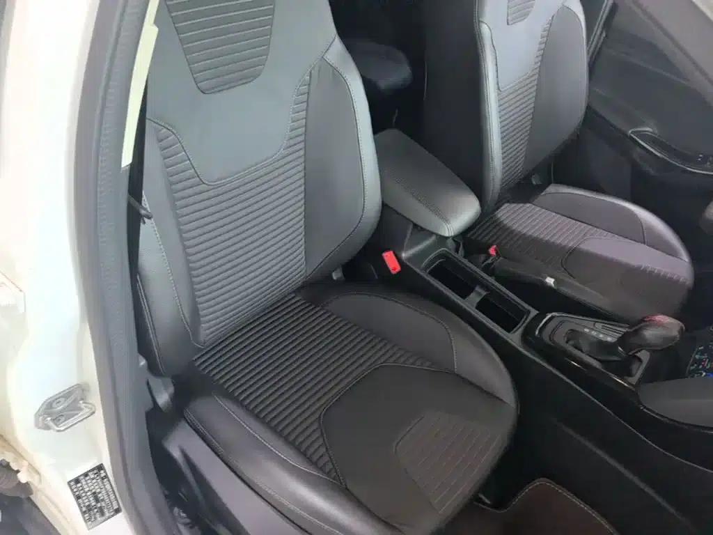 Ford Focus 2017 Sedan 1.6L Automatic Fashion Smart Edition — миниатюра 25