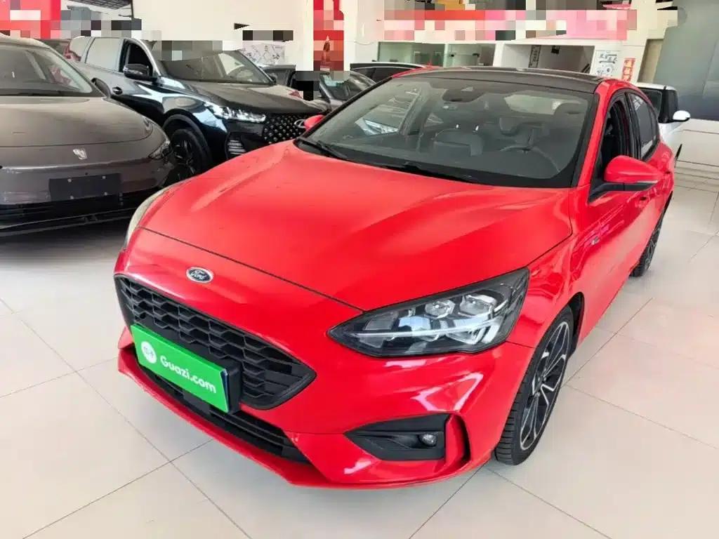 2020 Ford Focus Sedan EcoBoost 180 Automatic ST Line — миниатюра 2