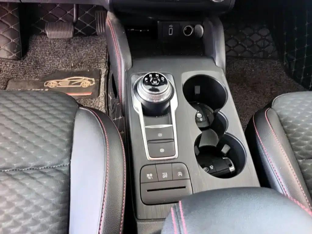 2020 Ford Focus Sedan EcoBoost 180 Automatic ST Line — миниатюра 14