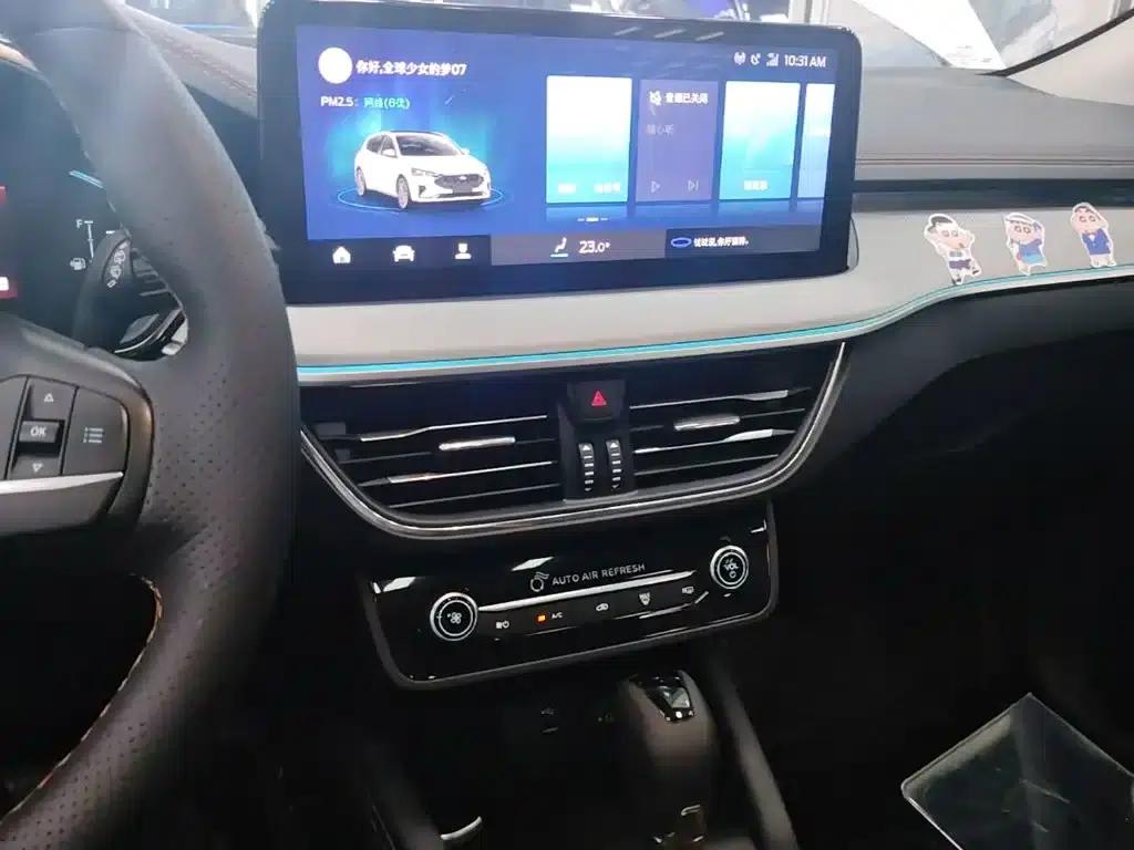 2022 Ford Focus Hatchback EcoBoost 180 Automatic Racing Edition — миниатюра 13