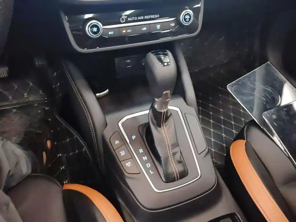 2022 Ford Focus Hatchback EcoBoost 180 Automatic Racing Edition — миниатюра 14