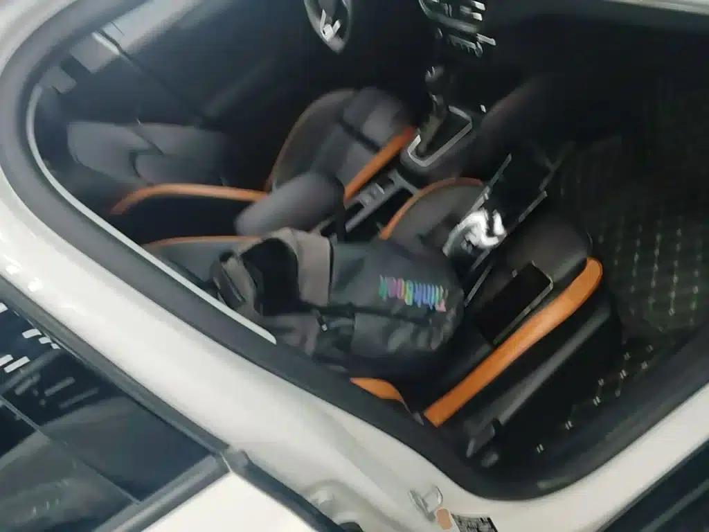 2022 Ford Focus Hatchback EcoBoost 180 Automatic Racing Edition — миниатюра 25
