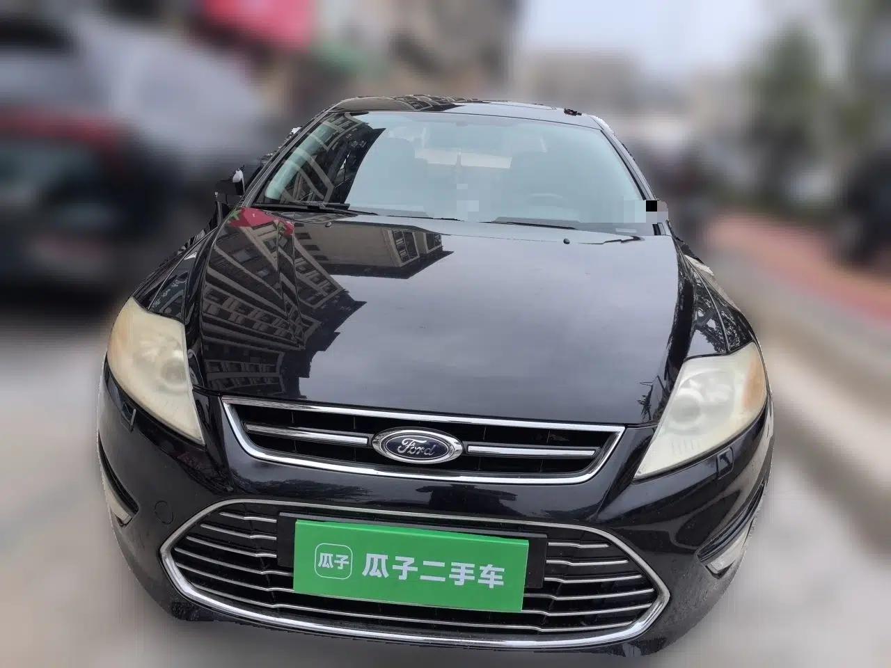 Ford Mondeo 2011 2.0L GTDi 200 Luxury Edition — миниатюра 2