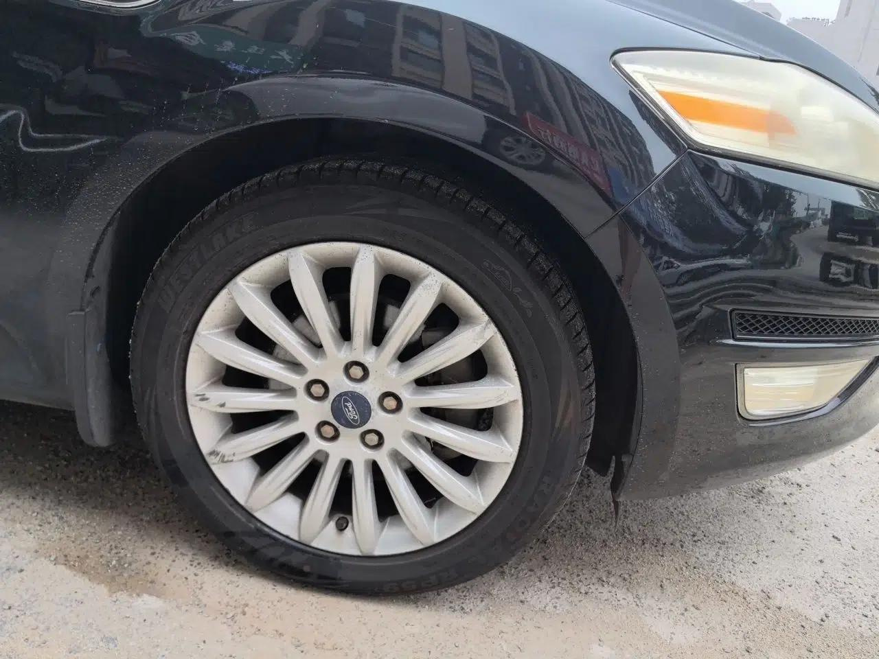 Ford Mondeo 2011 2.0L GTDi 200 Luxury Edition — миниатюра 8