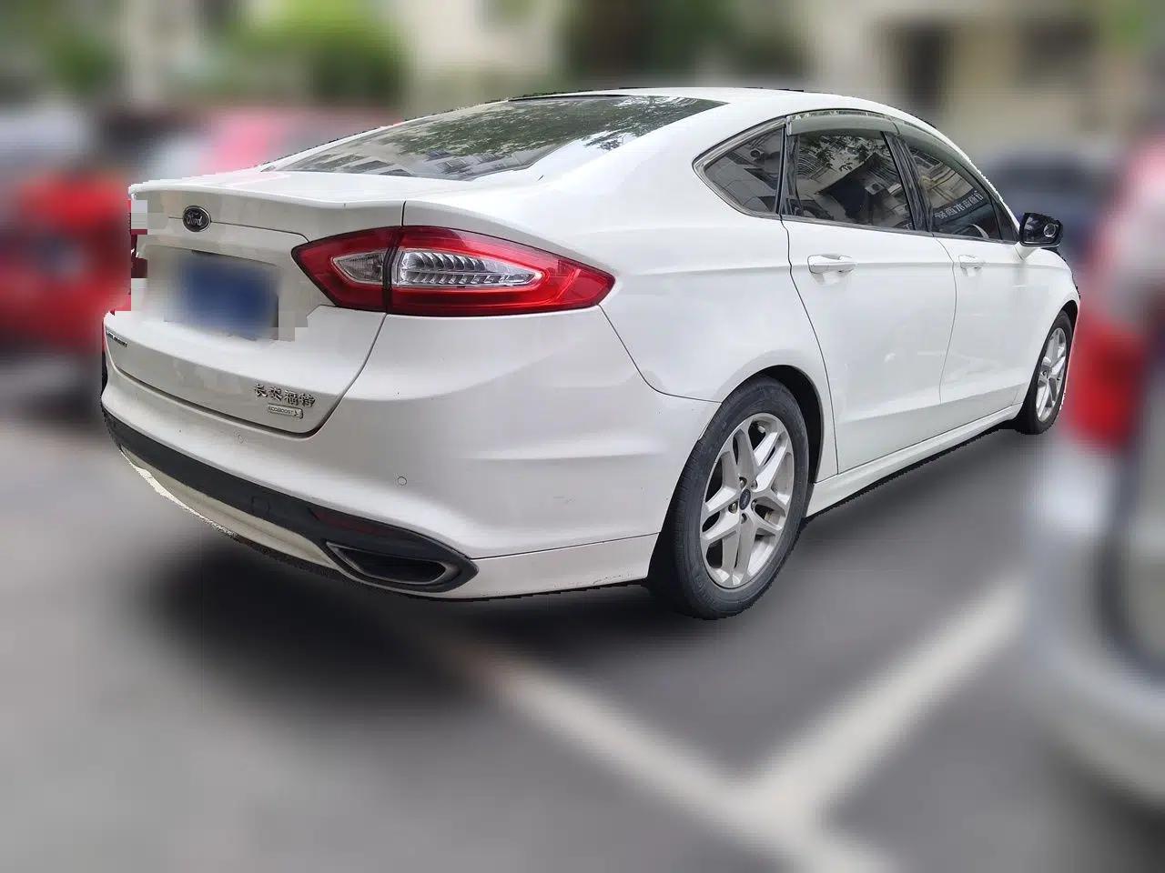 Ford Mondeo 2013 1.5L GTDi180 Fashion Edition — миниатюра 6