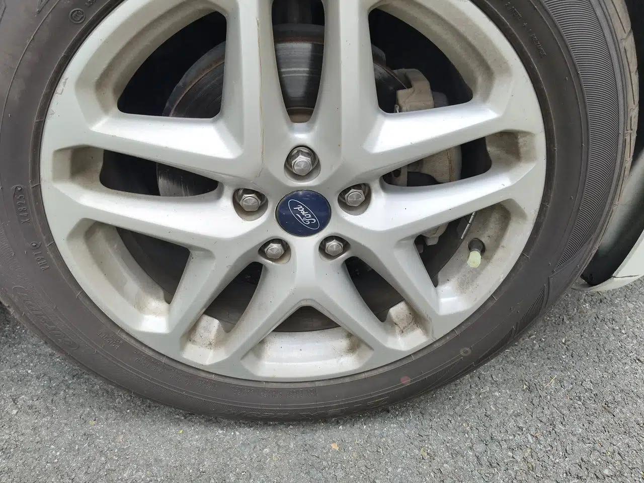 Ford Mondeo 2013 1.5L GTDi180 Fashion Edition — миниатюра 8