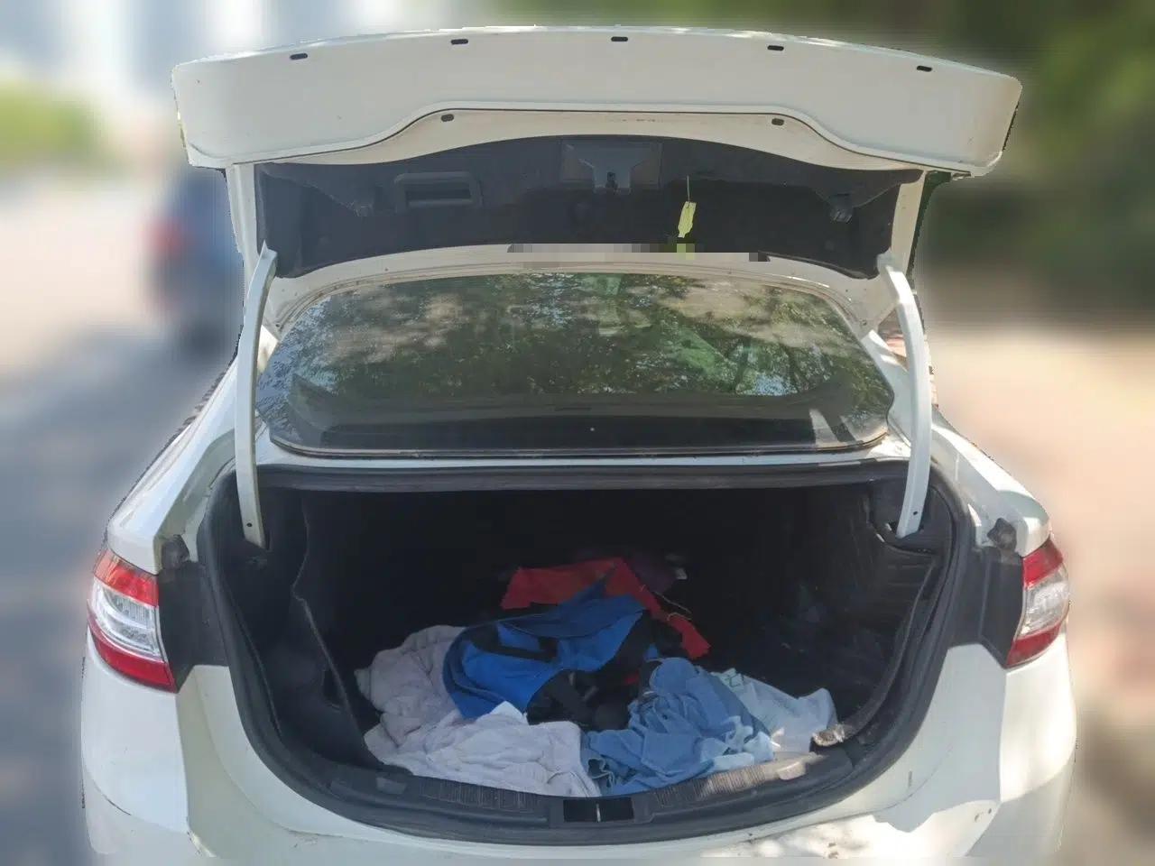 Ford Mondeo 2013 1.5L GTDi180 Fashion Edition — миниатюра 19