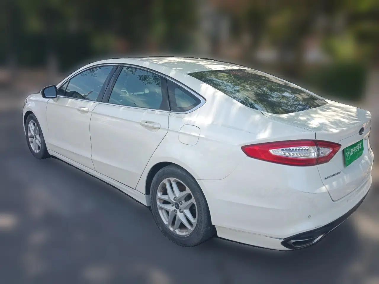 Ford Mondeo 2013 1.5L GTDi180 Fashion Edition — миниатюра 4