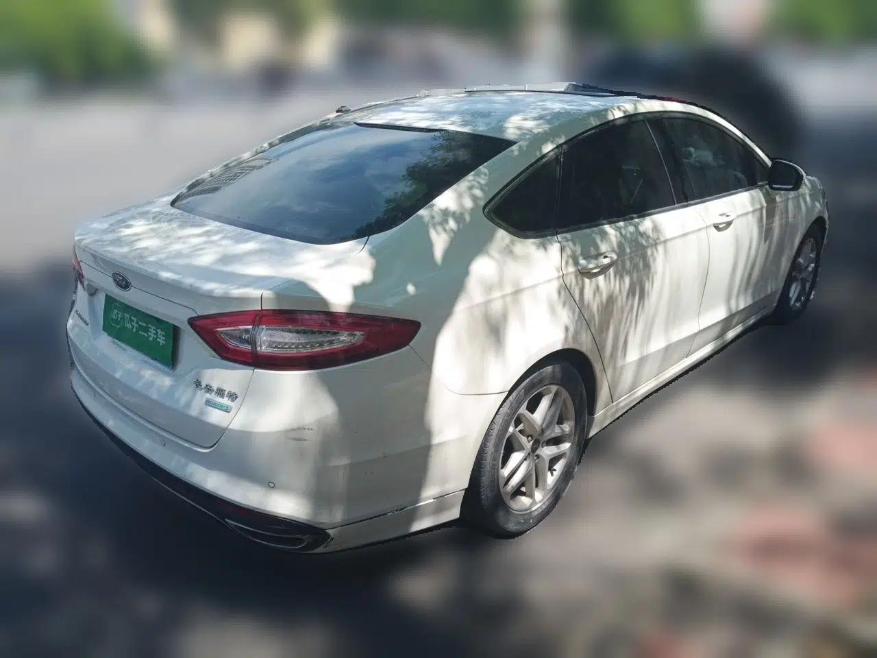 Ford Mondeo 2013 1.5L GTDi180 Fashion Edition — миниатюра 6