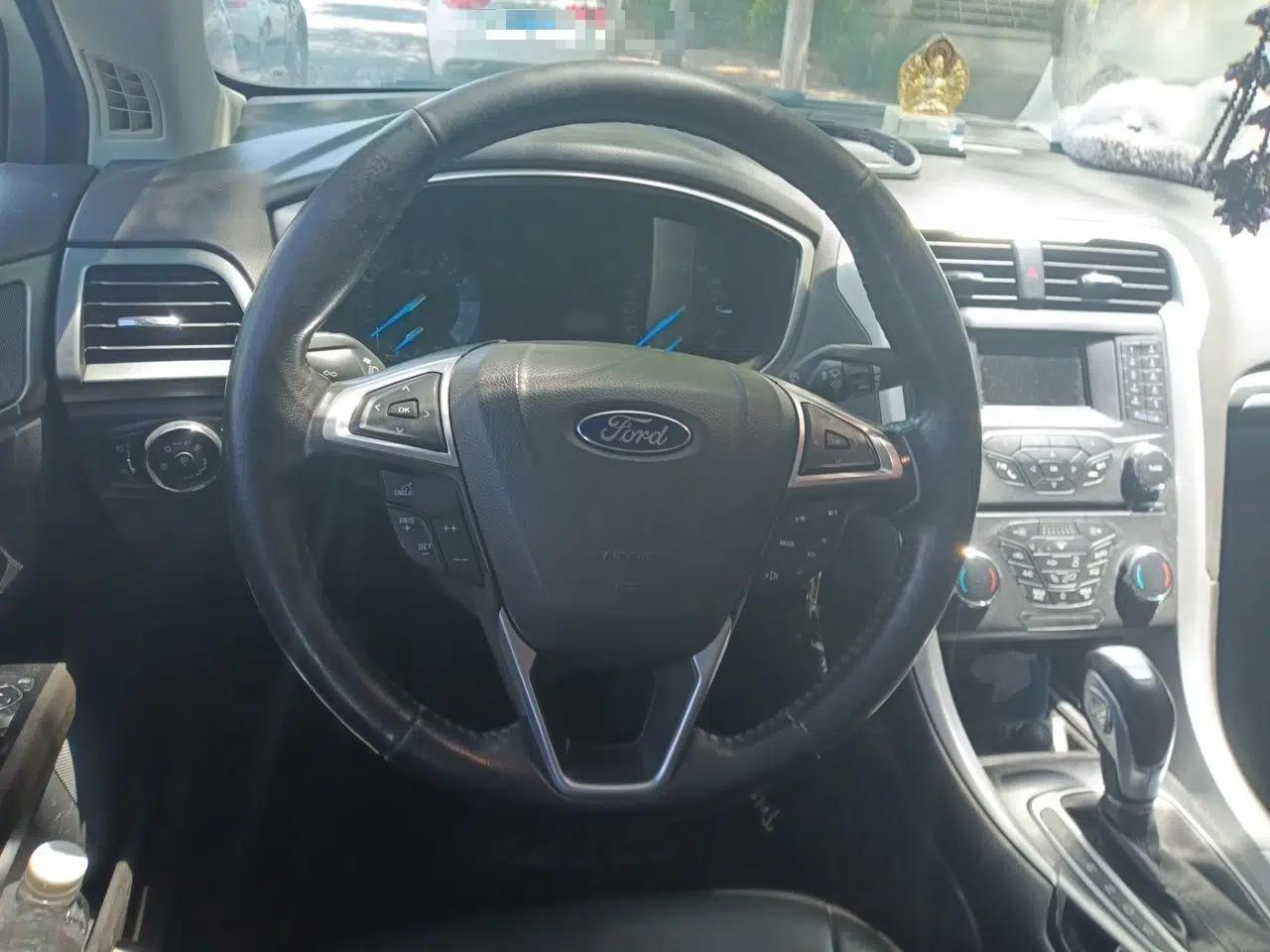 Ford Mondeo 2013 1.5L GTDi180 Fashion Edition — миниатюра 10