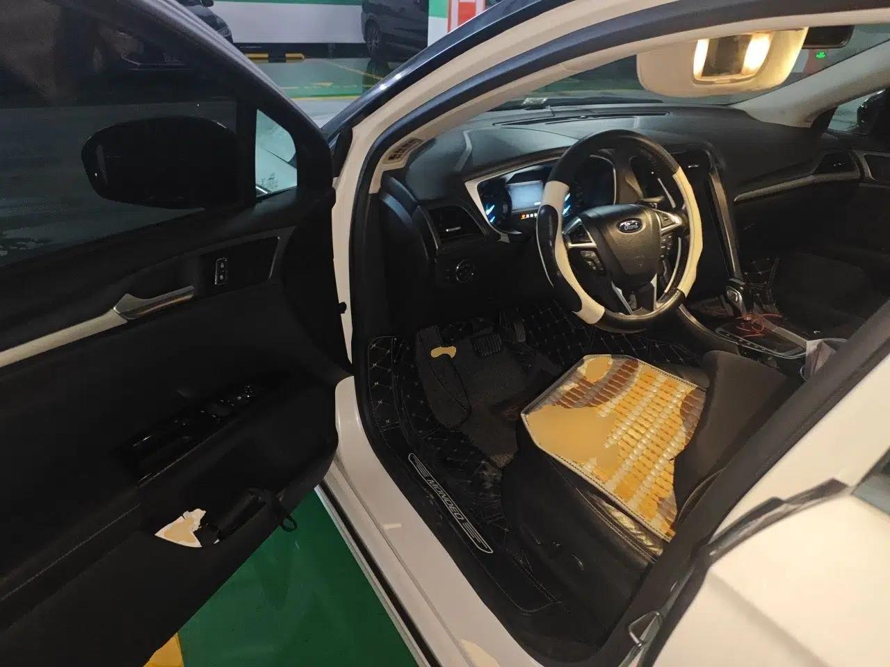 Ford Mondeo 2013 1.5L GTDi180 Fashion Edition — миниатюра 16