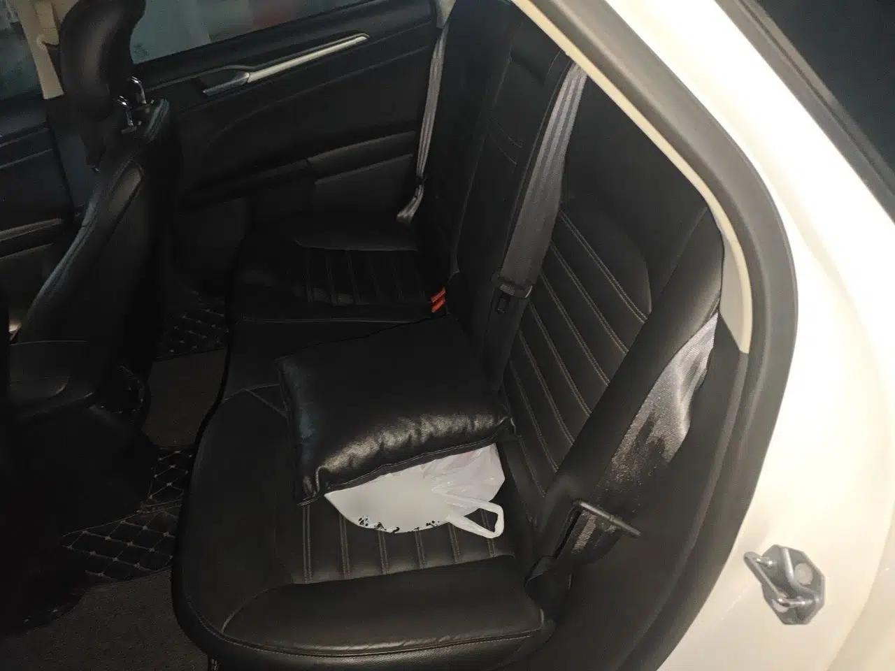 Ford Mondeo 2013 1.5L GTDi180 Fashion Edition — миниатюра 17