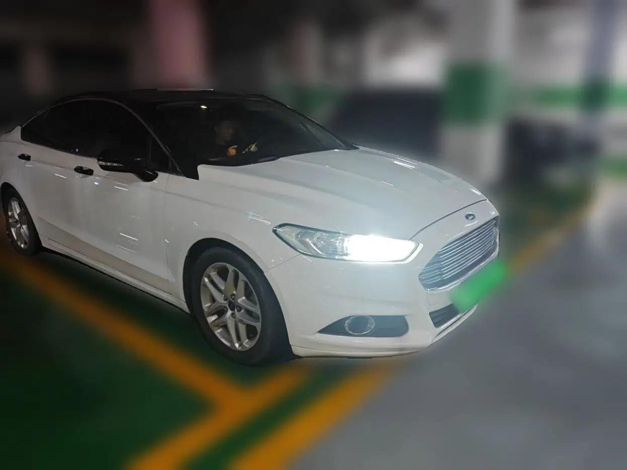 Ford Mondeo 2013 1.5L GTDi180 Fashion Edition — миниатюра 3