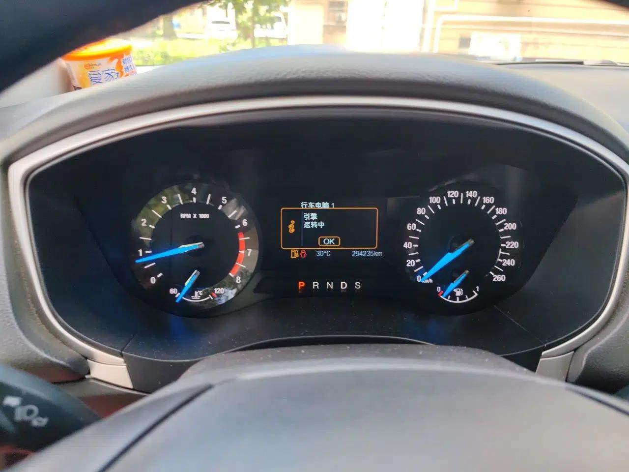 Ford Mondeo 2013 1.5L GTDi180 Fashion Edition — миниатюра 11