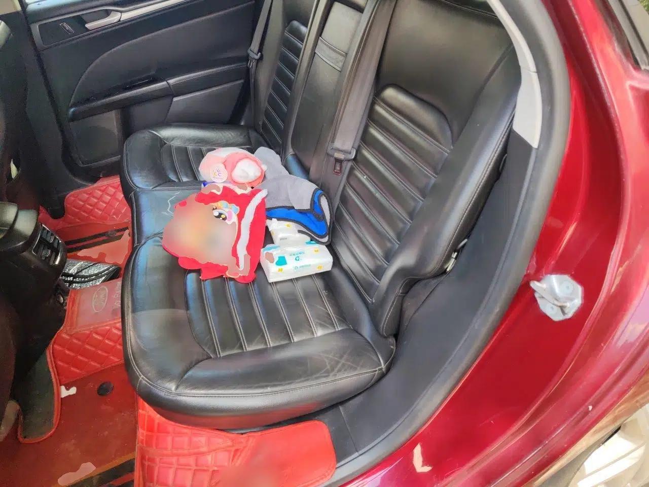 Ford Mondeo 2013 1.5L GTDi180 Fashion Edition — миниатюра 17
