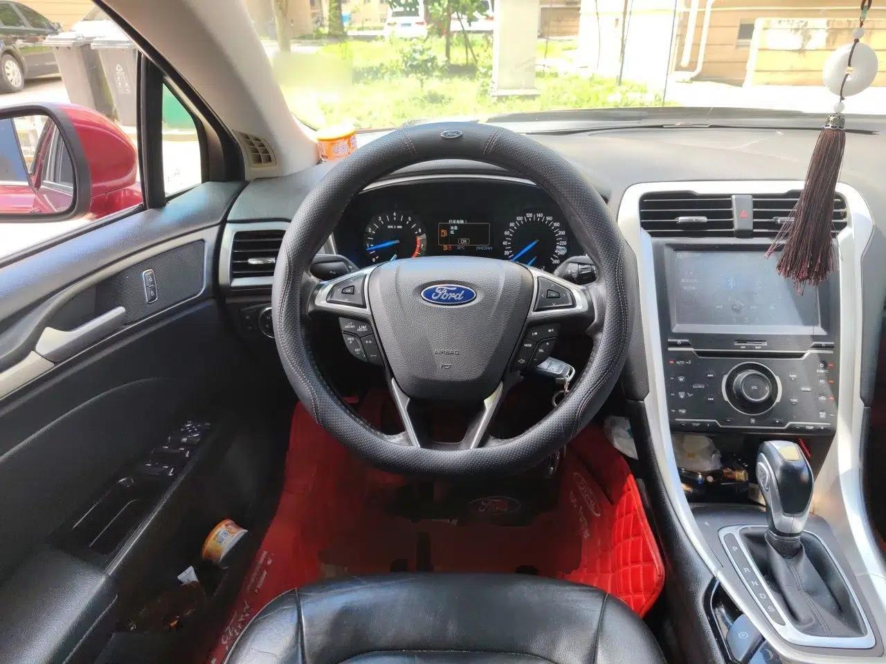 Ford Mondeo 2013 1.5L GTDi180 Fashion Edition — миниатюра 10