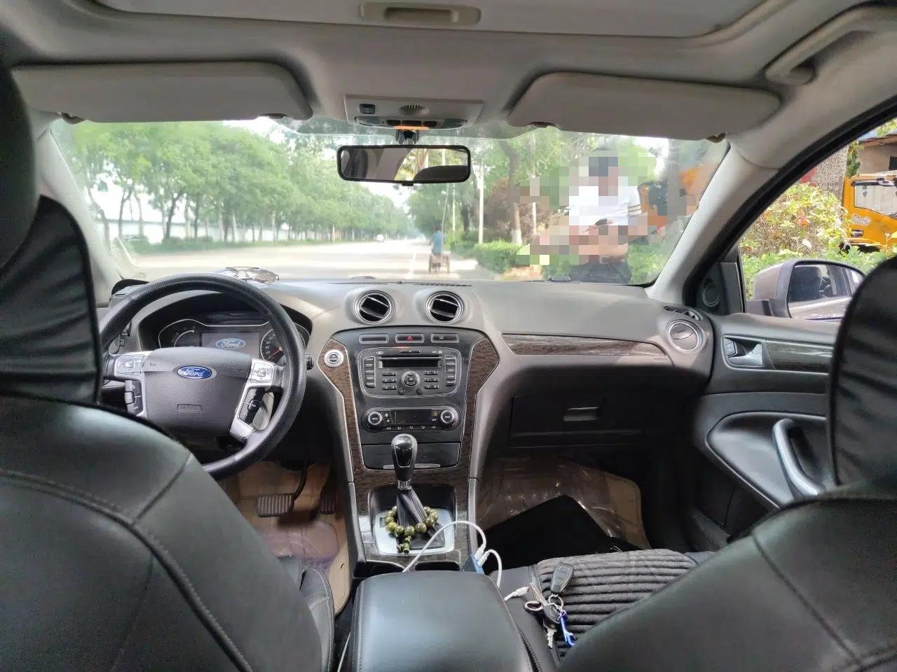 Ford Mondeo 2011 2.3L Luxury Model — миниатюра 18