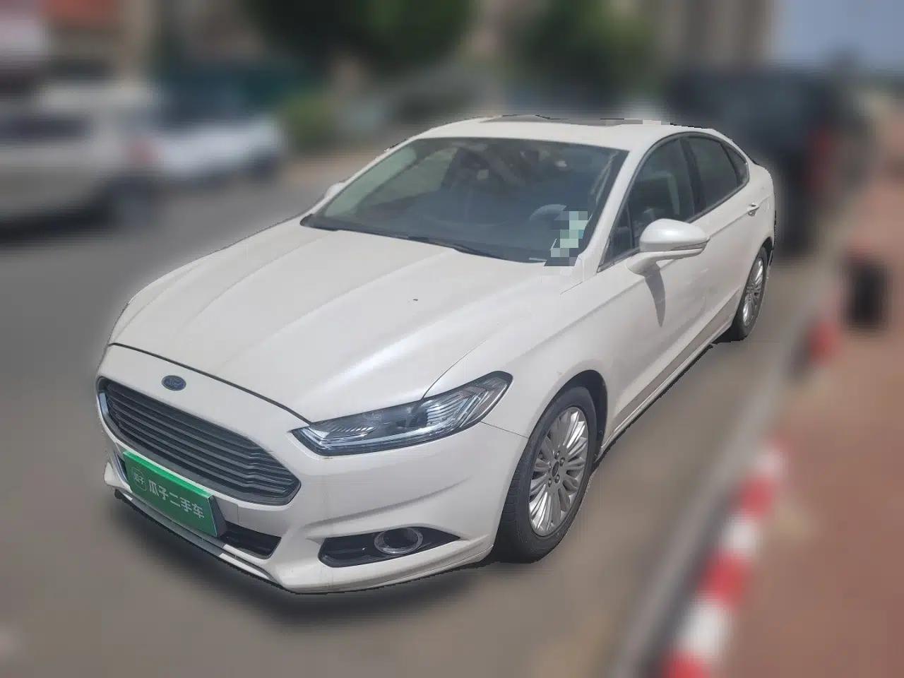 Ford Mondeo 2013 2.0L GTDi 200 Fashion Edition — миниатюра 1