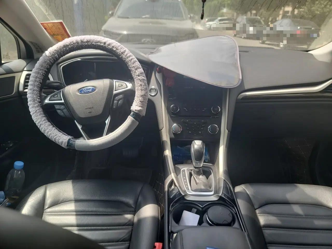 Ford Mondeo 2013 2.0L GTDi 200 Fashion Edition — миниатюра 9