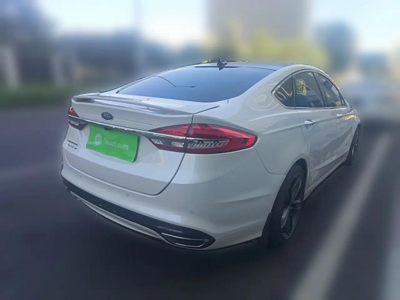Ford Mondeo 2017 EcoBoost 245 Luxury Sport Model — миниатюра 6