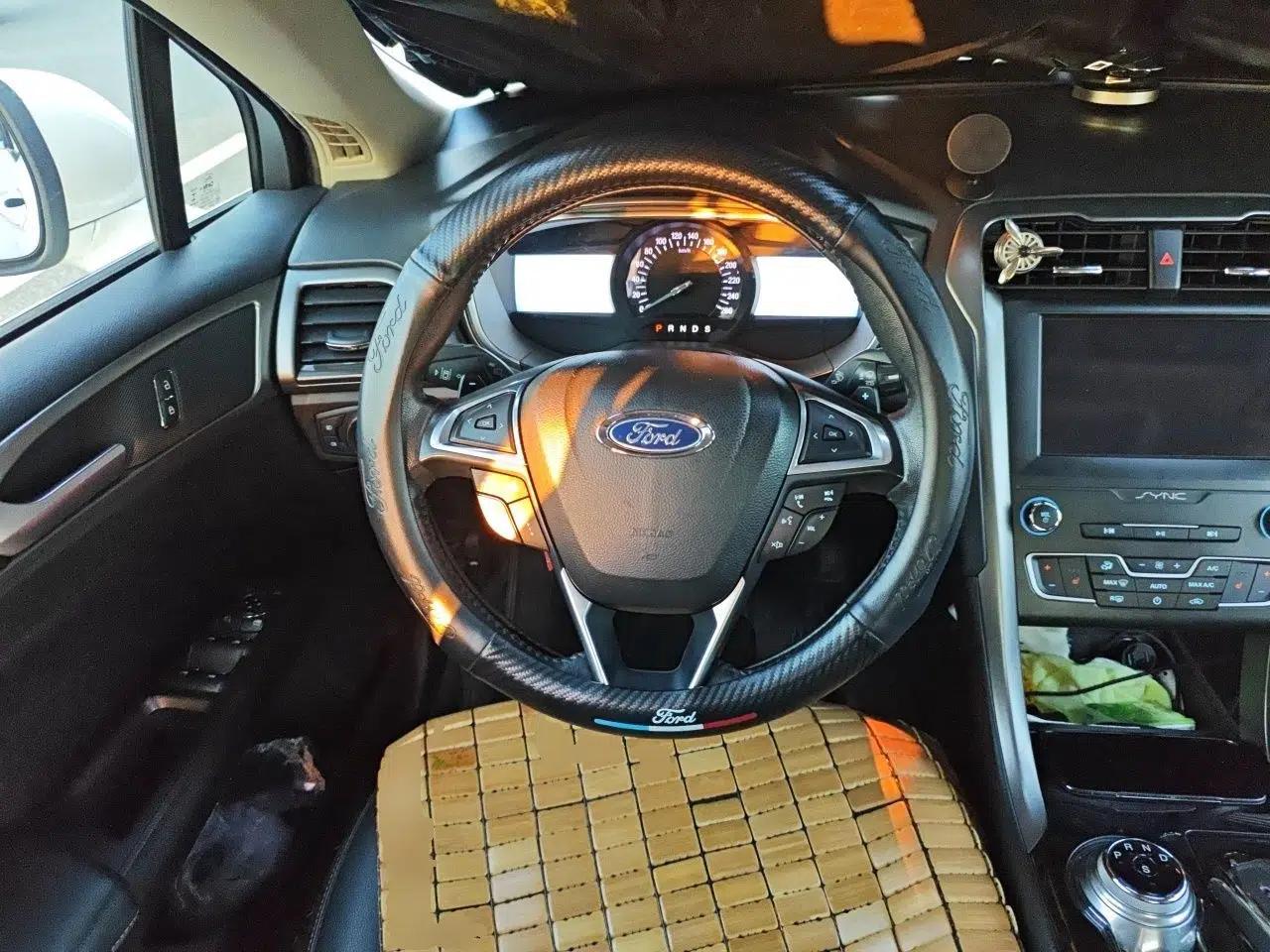 Ford Mondeo 2018 EcoBoost 180 SmartControl Luxury Model China V Standard — миниатюра 10
