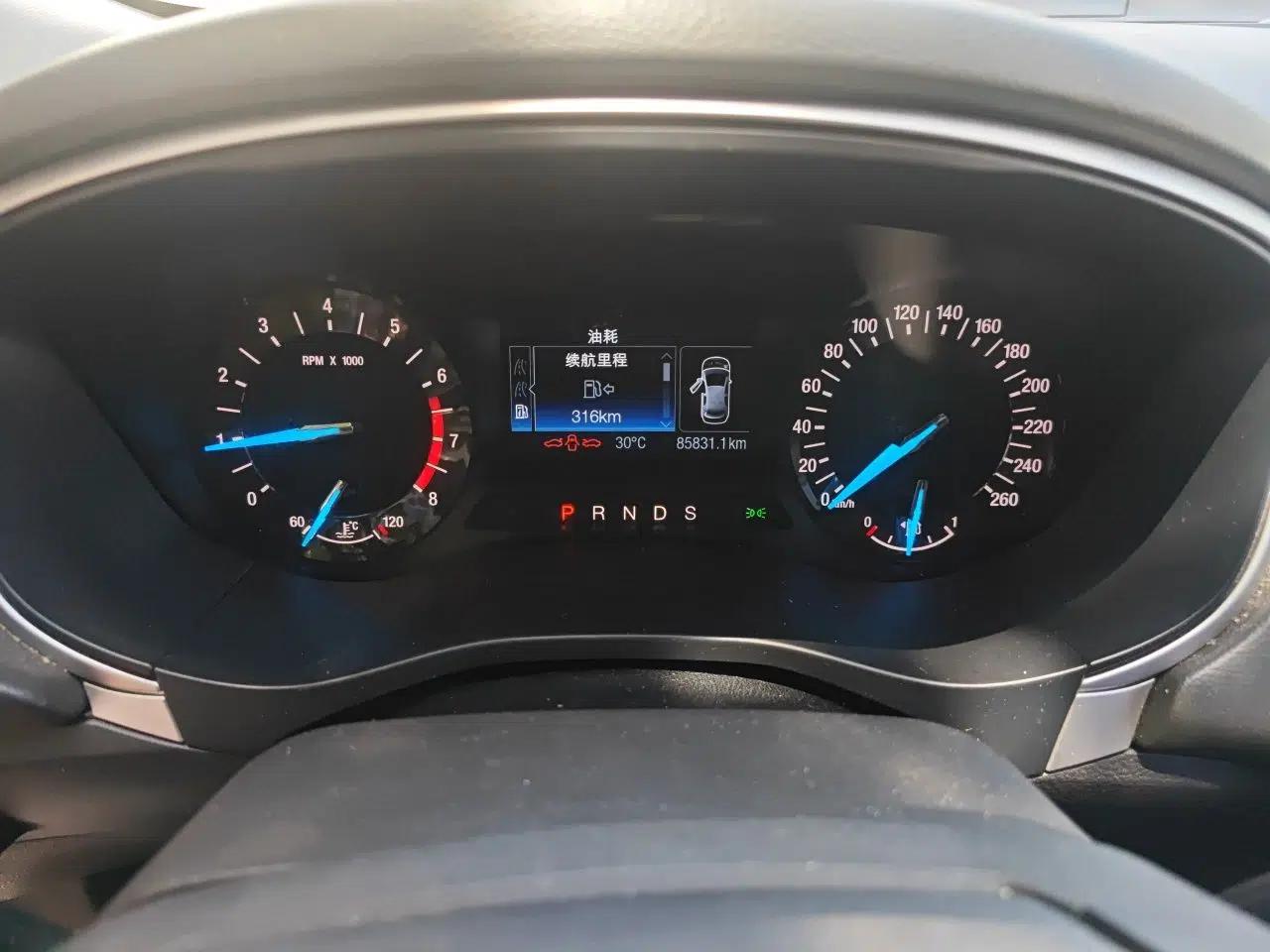 Ford Mondeo 2013 1.5L GTDi180 Fashion Edition — миниатюра 11