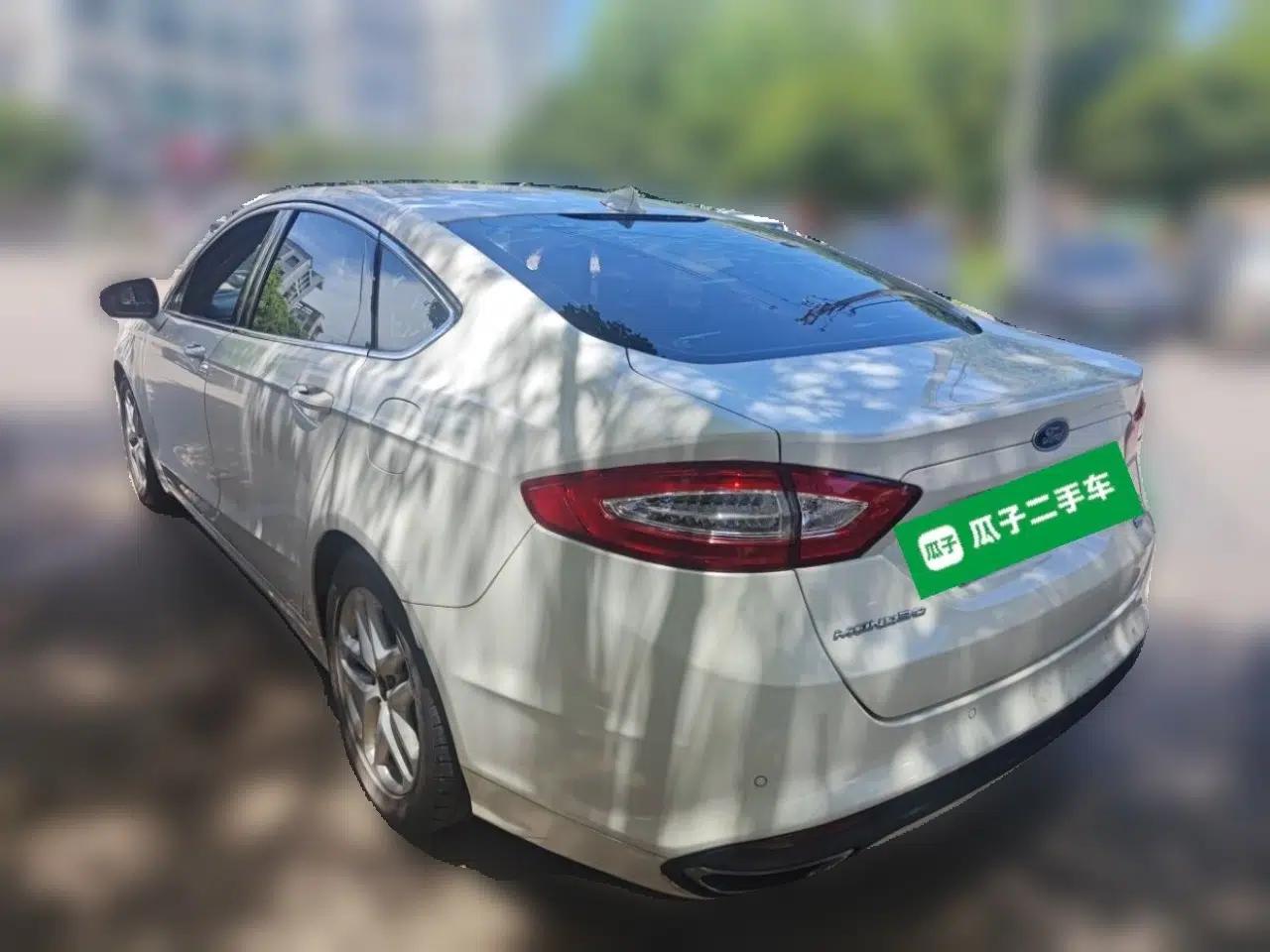 Ford Mondeo 2013 1.5L GTDi180 Fashion Edition — миниатюра 4