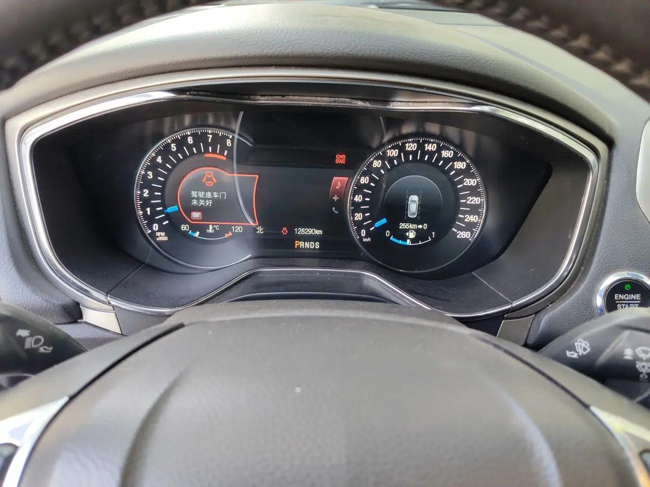 Ford Mondeo 2013 2.0L GTDi240 Ultimate Edition — миниатюра 11