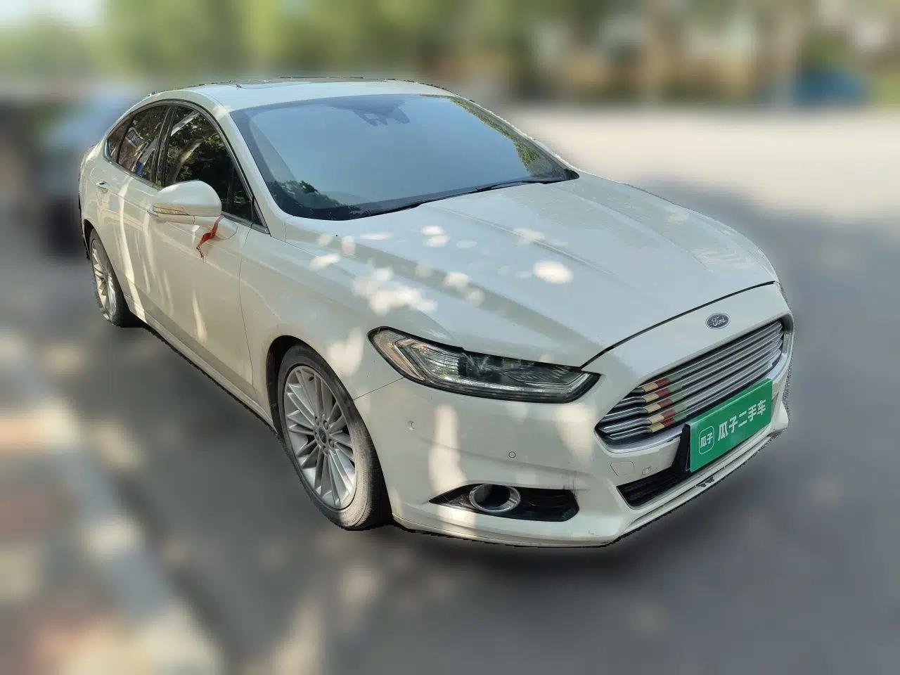 Ford Mondeo 2013 2.0L GTDi240 Ultimate Edition — миниатюра 3