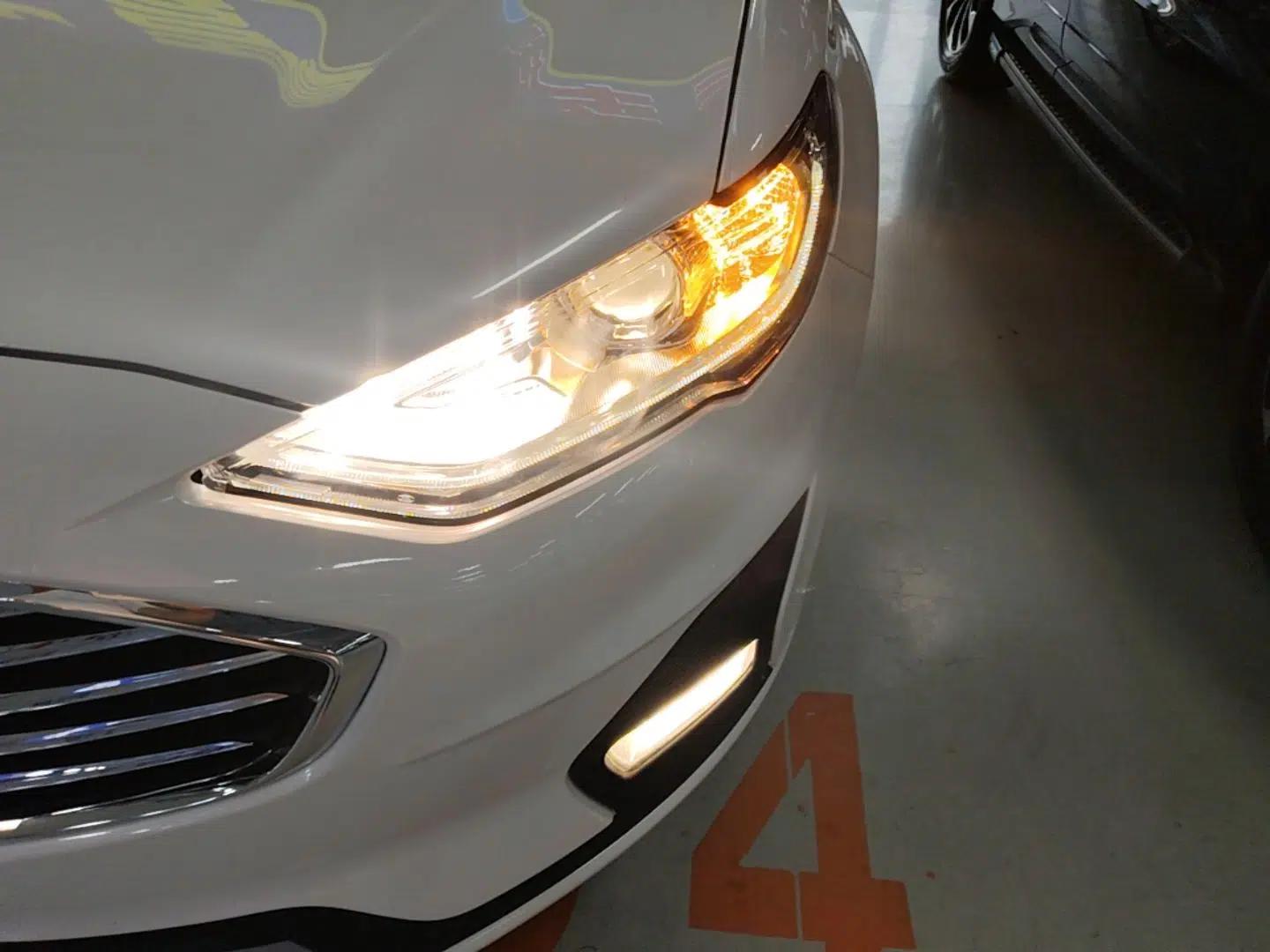 Ford Mondeo 2018 EcoBoost 180 Smart Control Fashion Model China V Standard — миниатюра 8