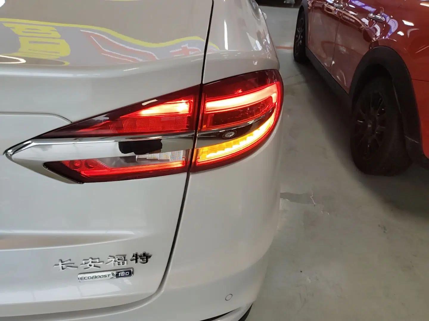 Ford Mondeo 2018 EcoBoost 180 Smart Control Fashion Model China V Standard — миниатюра 9