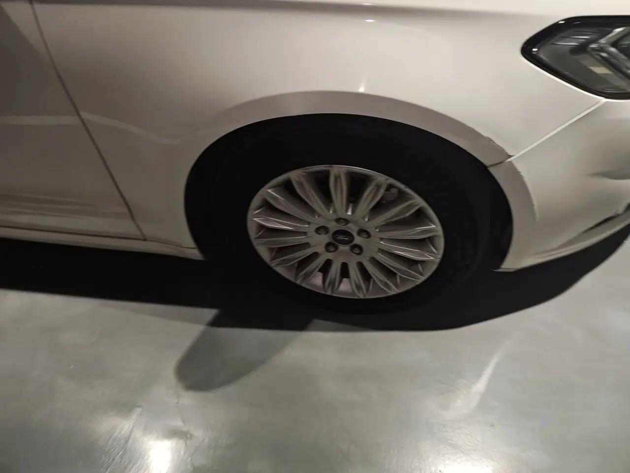 Ford Mondeo 2013 2.0L GTDi 200 Fashion Edition — миниатюра 5