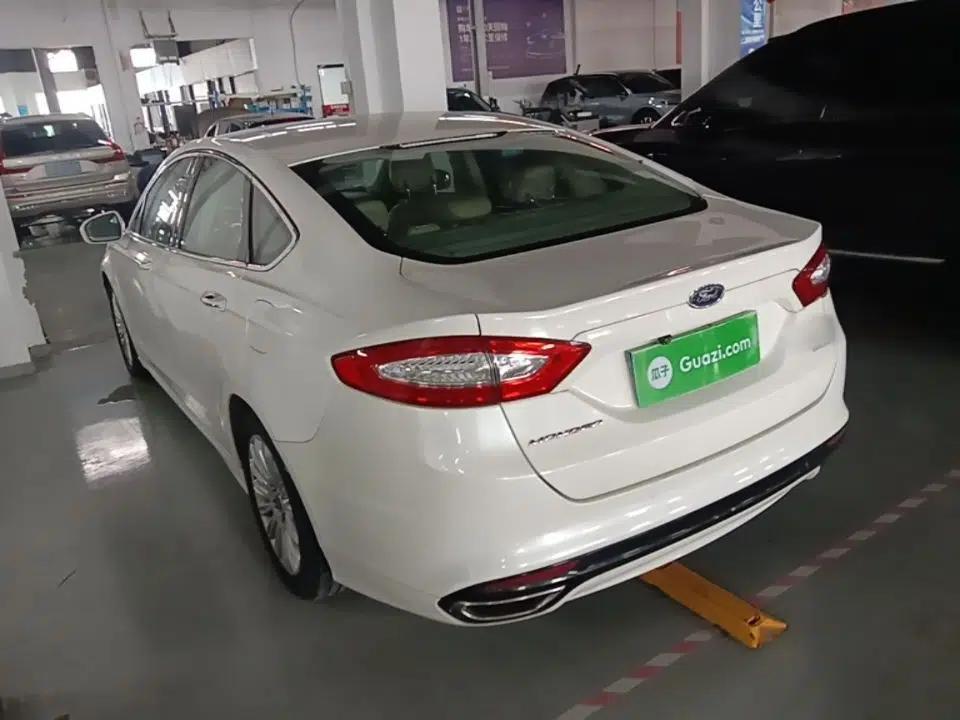 Ford Mondeo 2013 2.0L GTDi 200 Fashion Edition — миниатюра 4