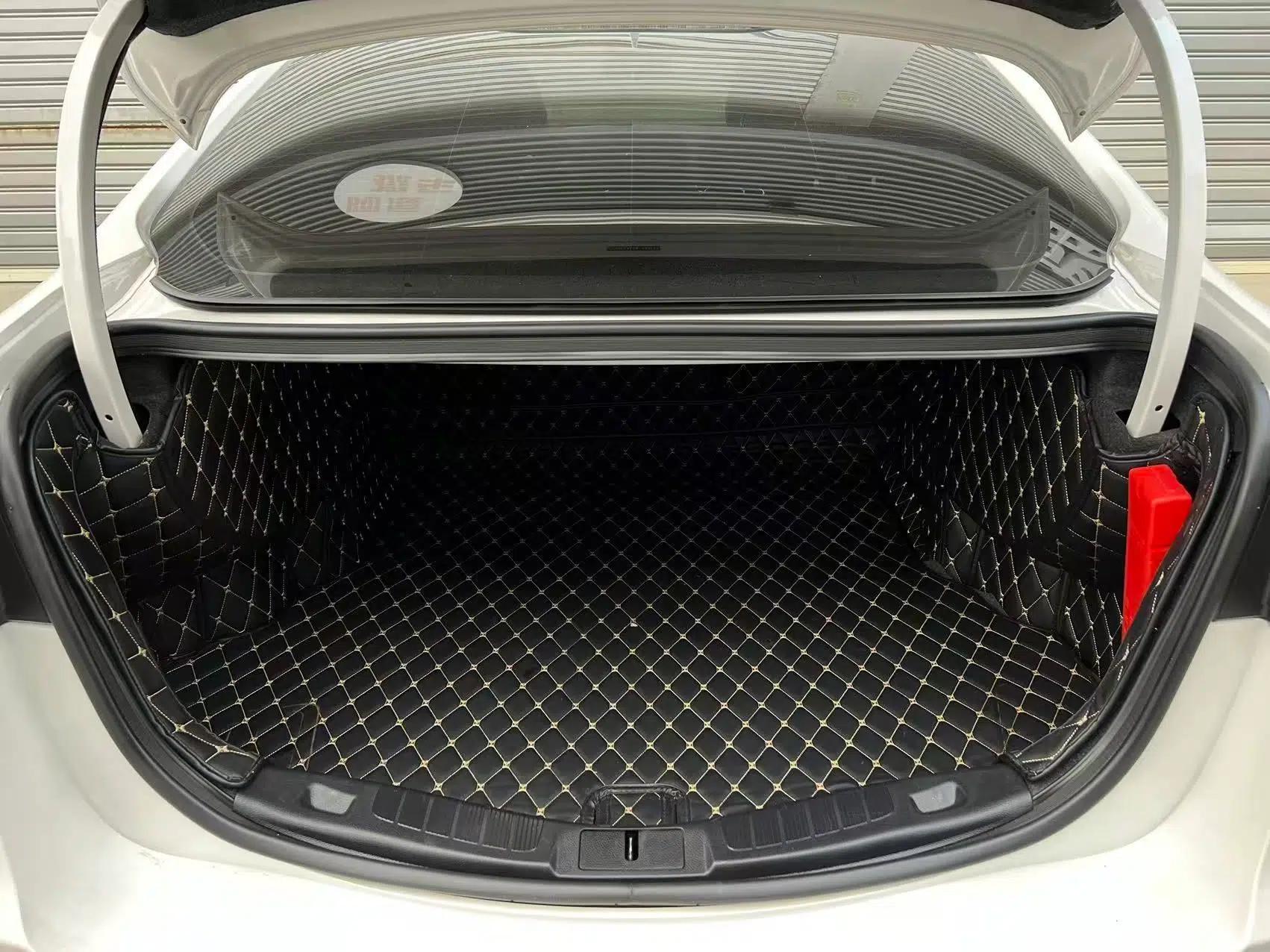 Ford Mondeo 2013 2.0L GTDi 200 Fashion Edition — миниатюра 27