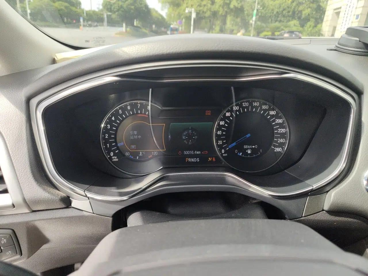 Ford Mondeo 2013 2.0L GTDi240 Luxury Sport Model — миниатюра 11