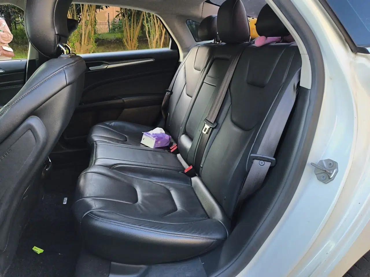 Ford Mondeo 2013 2.0L GTDi240 Luxury Sport Model — миниатюра 17