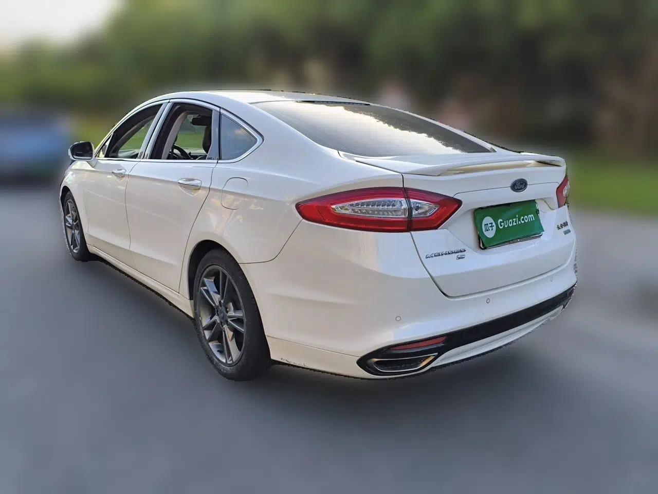 Ford Mondeo 2013 2.0L GTDi240 Luxury Sport Model — миниатюра 4