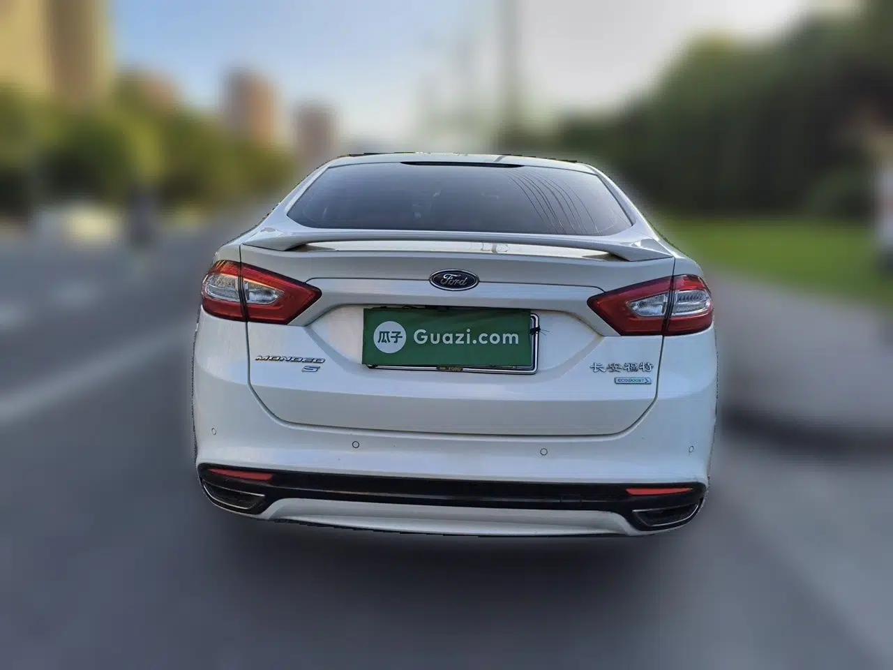 Ford Mondeo 2013 2.0L GTDi240 Luxury Sport Model — миниатюра 5