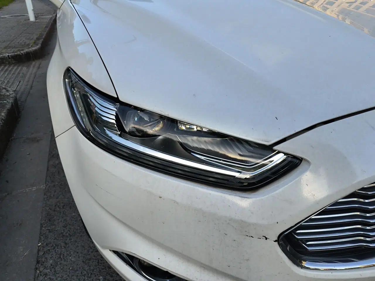Ford Mondeo 2013 2.0L GTDi240 Luxury Sport Model — миниатюра 7