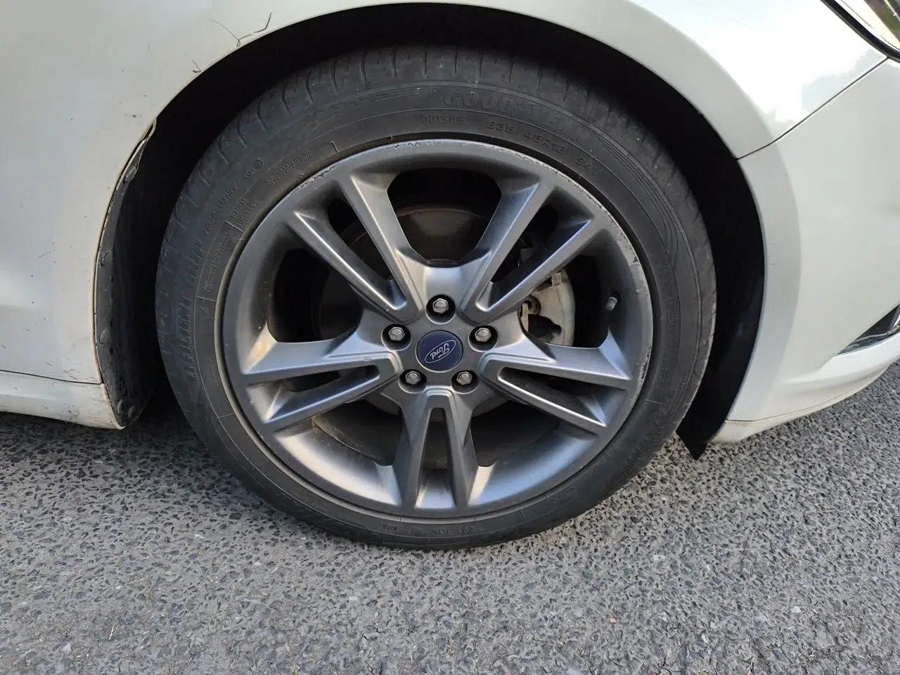 Ford Mondeo 2013 2.0L GTDi240 Luxury Sport Model — миниатюра 8
