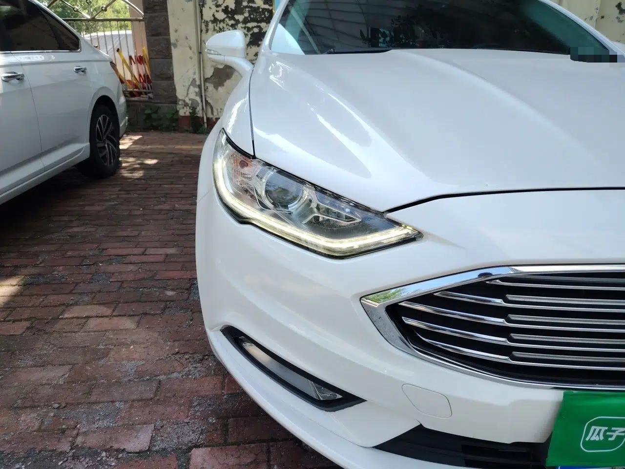 Ford Mondeo 2017 EcoBoost 200 Stylish Model — миниатюра 7