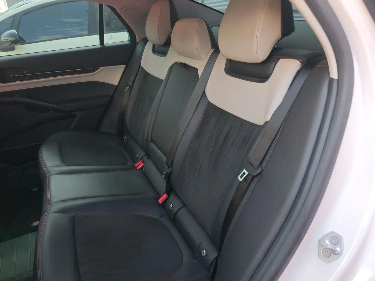 Ford Mondeo 2022 EcoBoost 245 Luxury Model — миниатюра 17