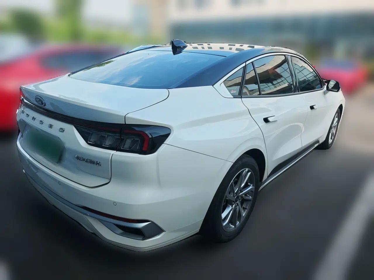 Ford Mondeo 2022 EcoBoost 245 Luxury Model — миниатюра 6