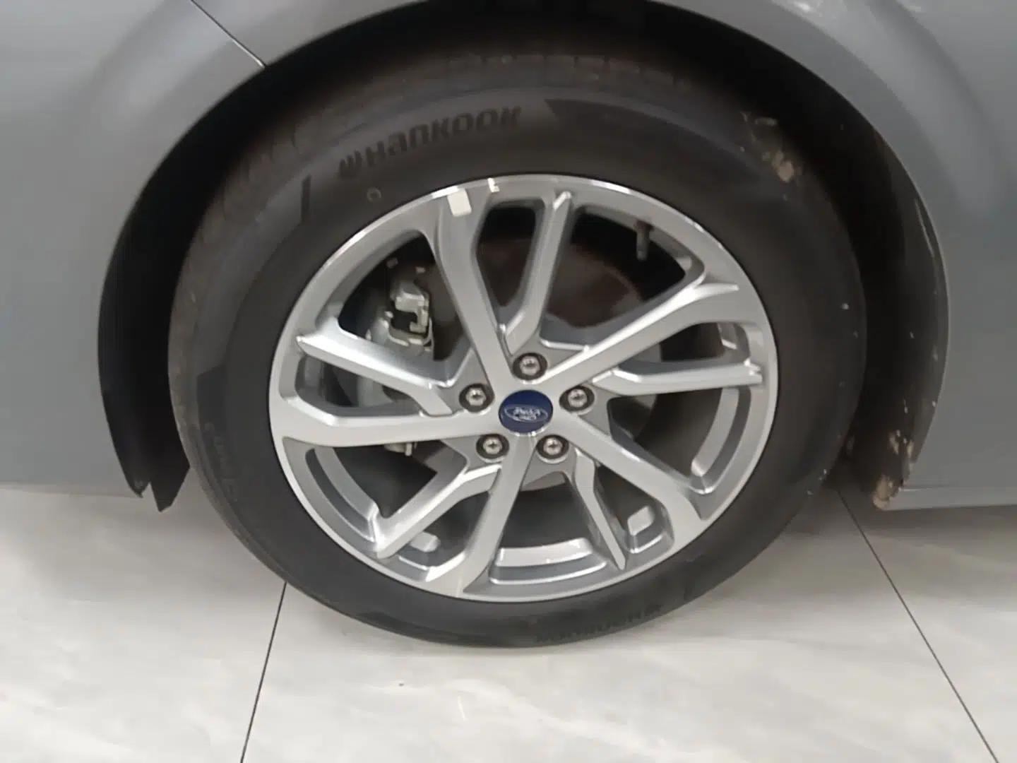Ford Mondeo 2022 Restyled EcoBoost 245 Luxury Version — миниатюра 10